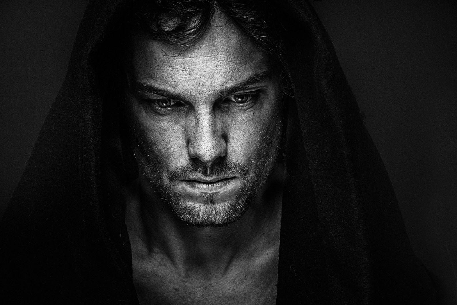 35 Fantastic Black and White Portraits on 500px