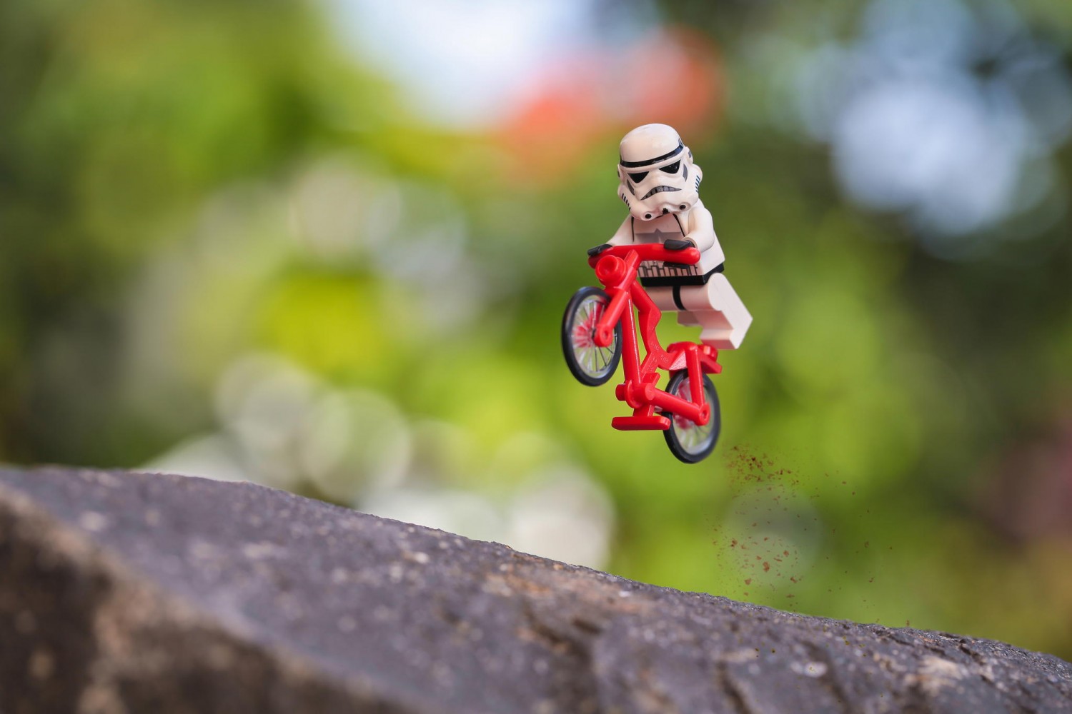 Capturing Epic Star Wars Scenes with Toy Stormtroopers - 500px