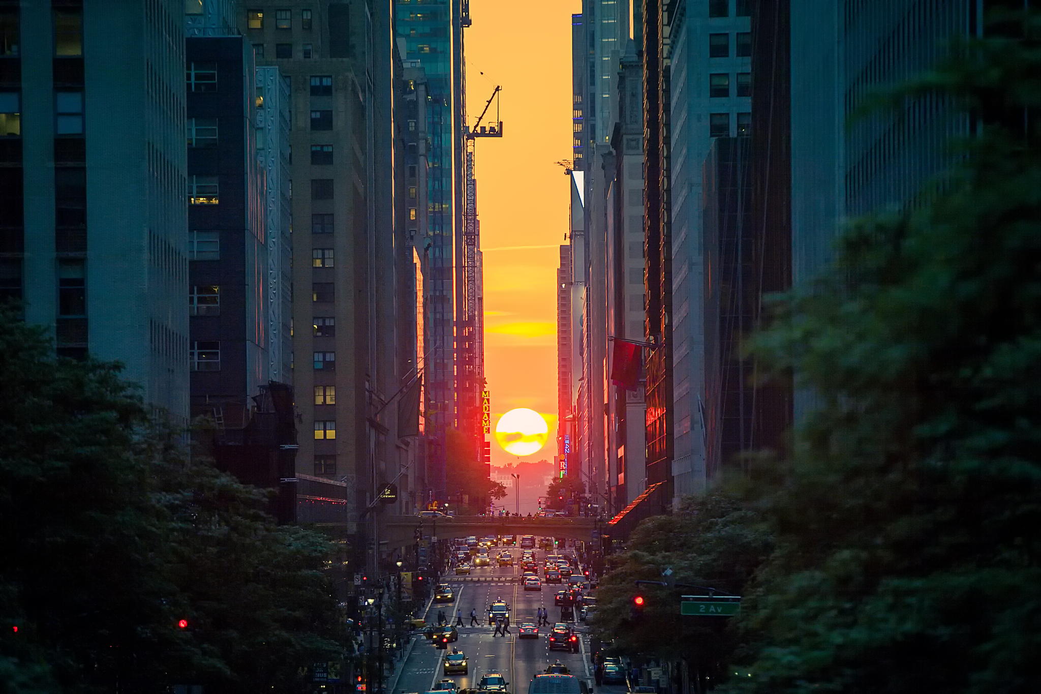 Photo Challenge: Don't Miss Out On The Manhattanhenge