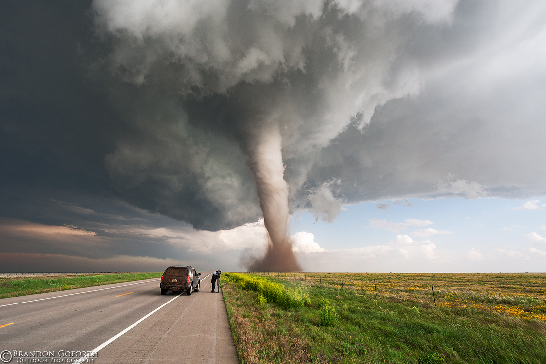 A Day in the Life of Storm-Chasing Photographer Brandon Goforth