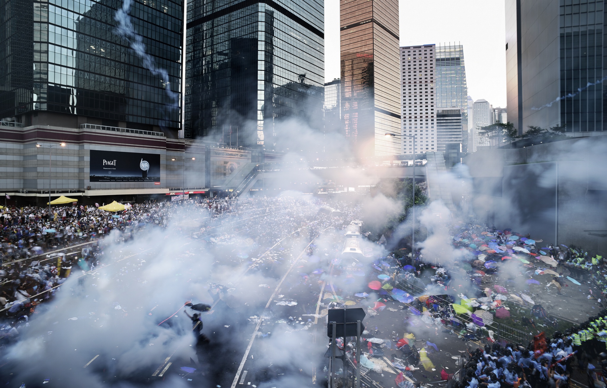 40 Gripping Photos Of The Civil Unrest In Hong Kong