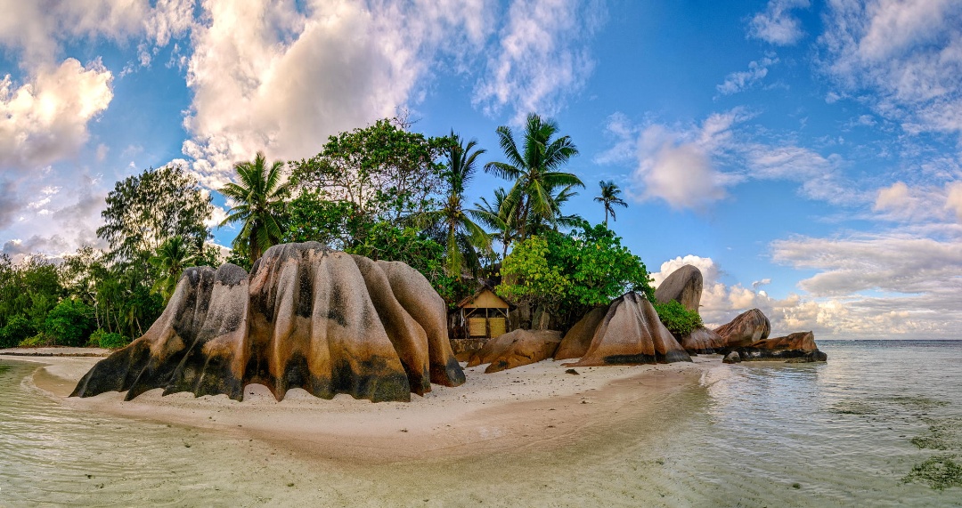 Anse Source d'argent beach, La Digue, Seychelles.