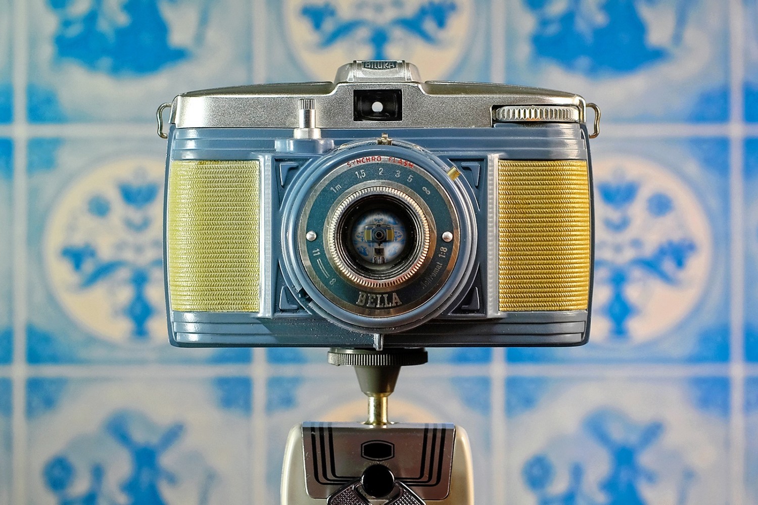 CameraSelfies: Vintage Cameras Join the Selfie Craze in Quirky 'Self-Portrait' Project