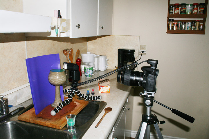 water drop photography - Setup 1 - A medicine dropper and one external flash.