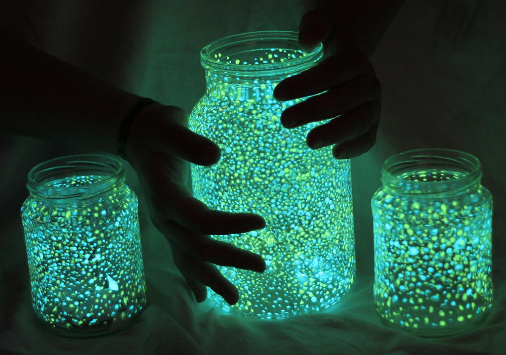 Glow-in-the-dark Mason Jars  Mason jar diy projects, Mason jar diy, Jar diy