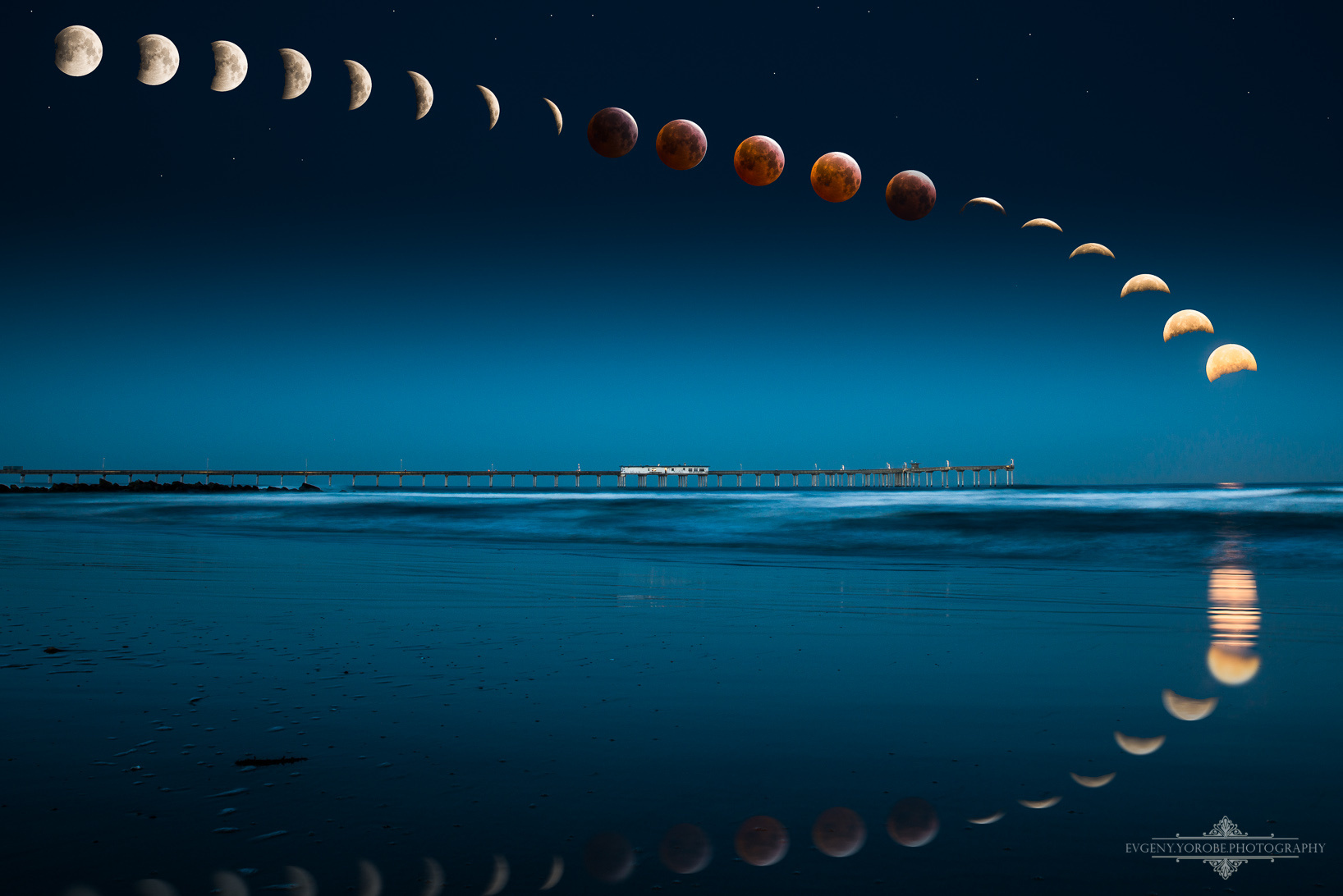 30 Fantastic Photos of the April 4th Blood Moon