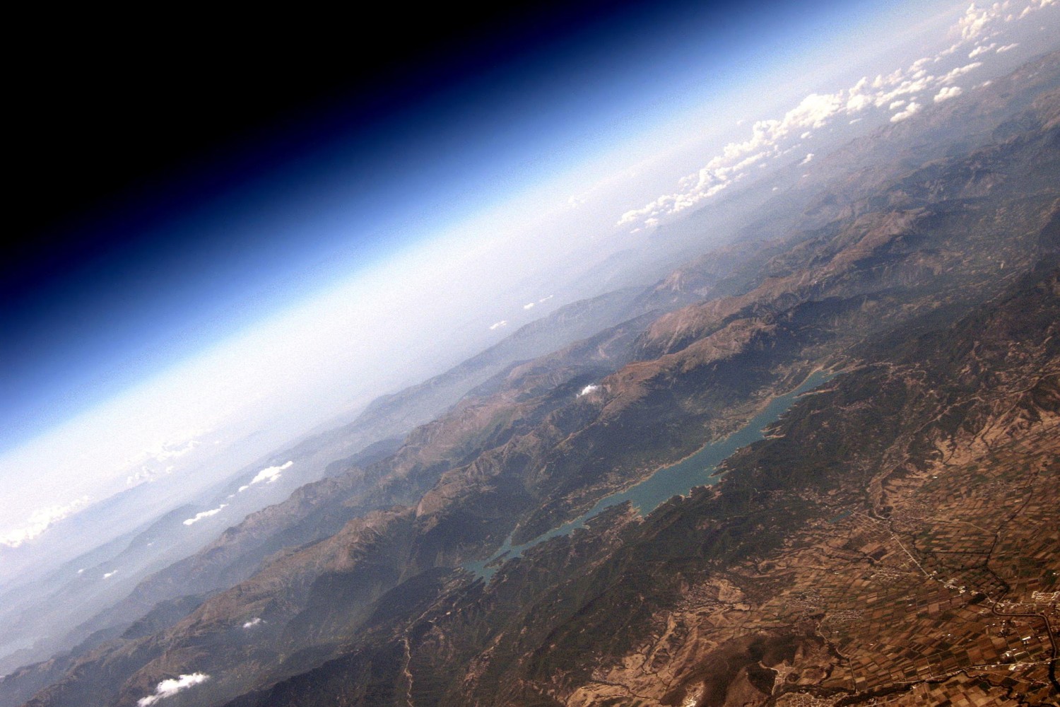 Photographing Earth from the Edge of Space... On a Budget