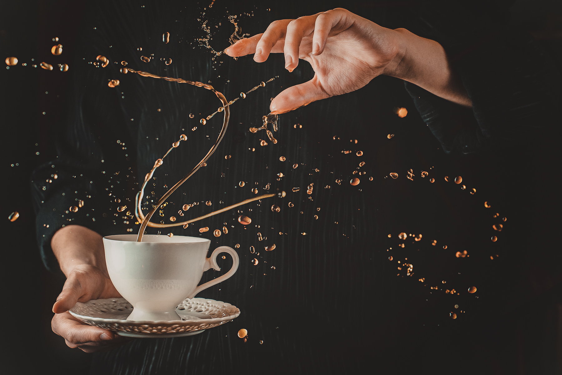 Defying Gravity: How to Shoot 'Twisted' Coffee Splashes