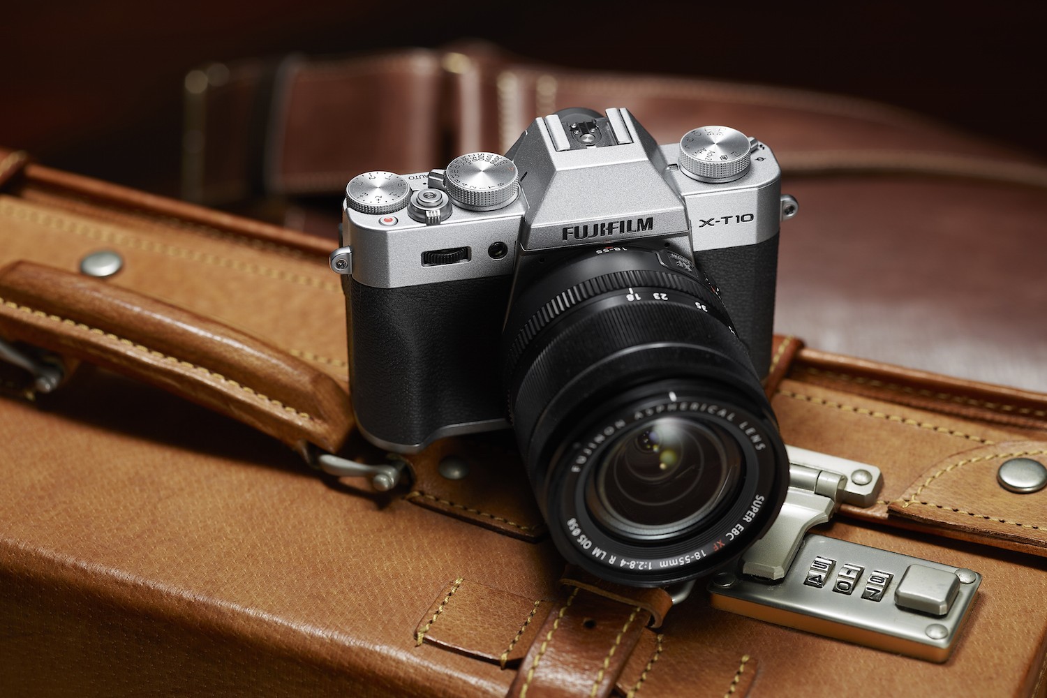 Fujifilm Unveils the New X-T10: A Portable, Affordable Version of the X-T1