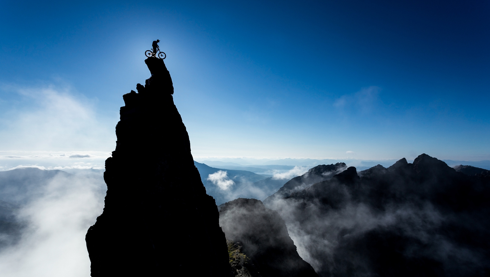The Most Incredible Mountain Bike Photo on 500px Has a Video to Match