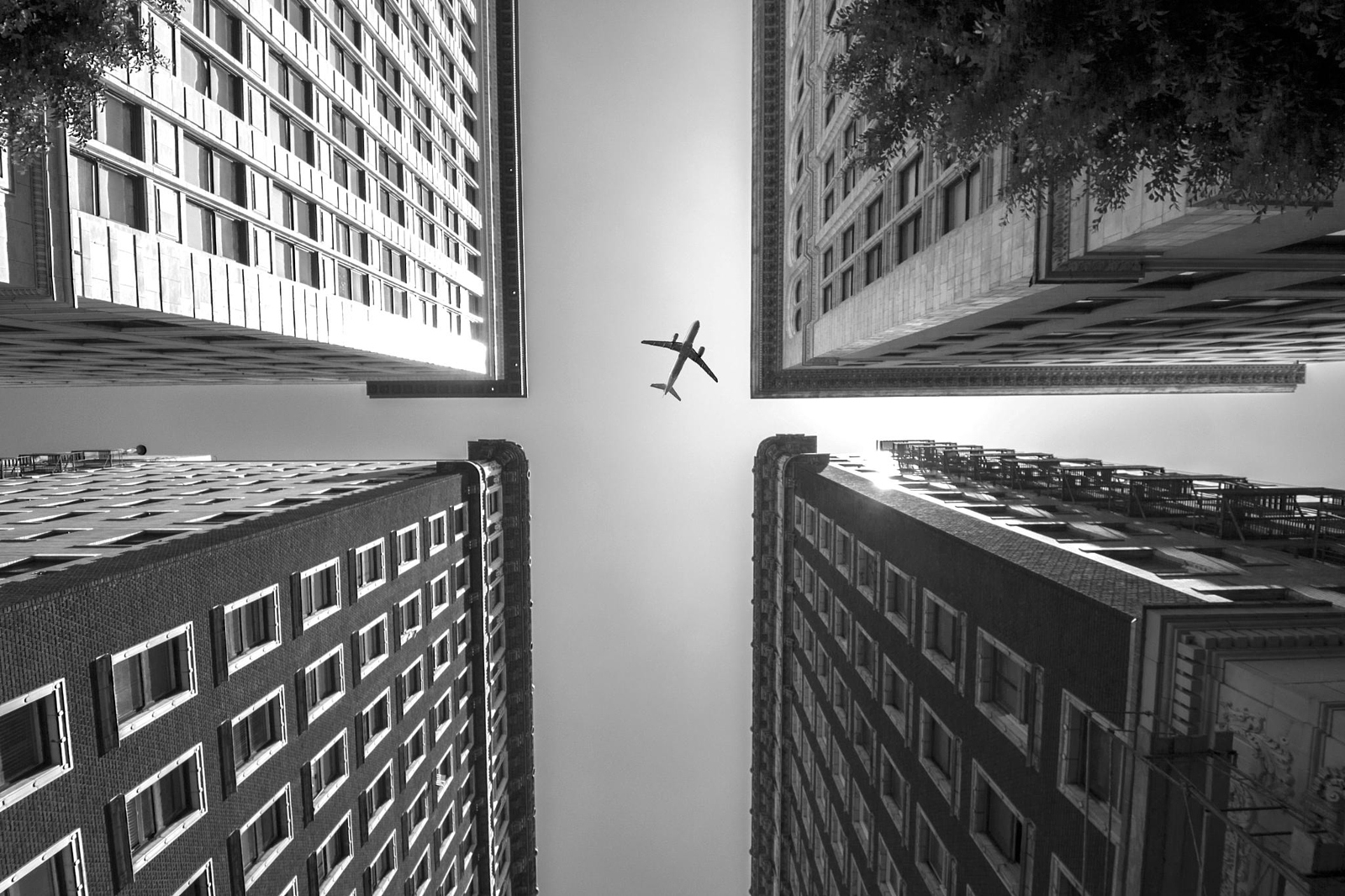 Airplanes and Architecture: A Match Made in Photo Heaven