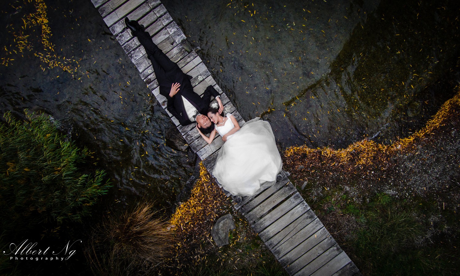 creative wedding photography poses