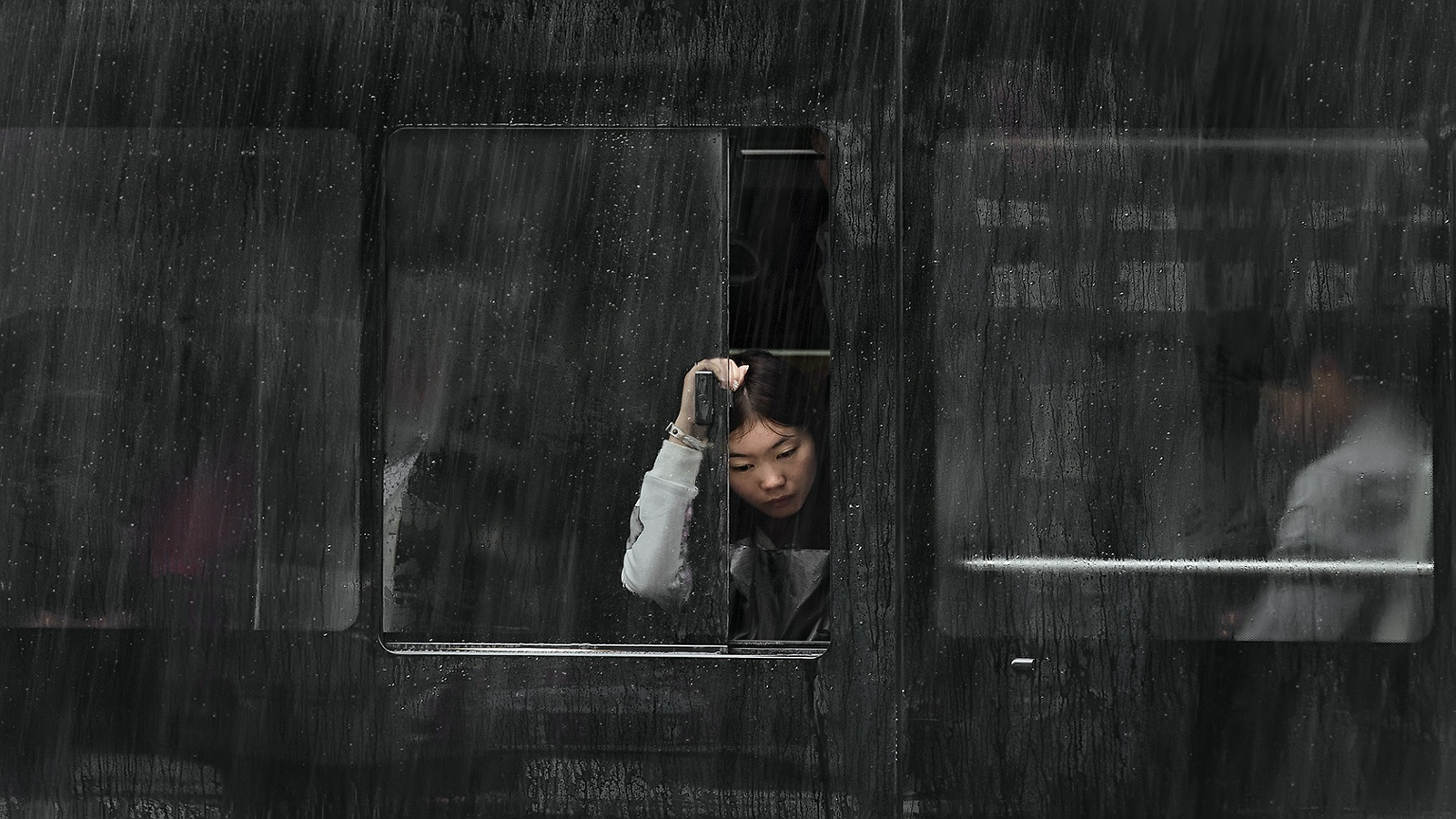 25 Exceptional Candid Photos by Zhang Jia Wu