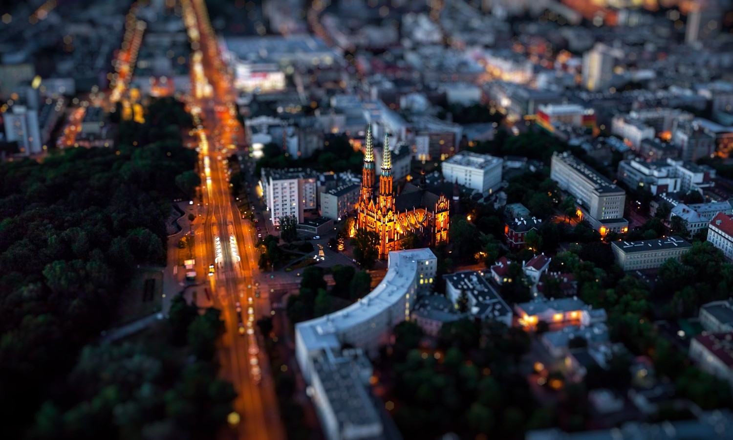 Making Huge Things Look Tiny: 25 Great Selective Focus Shots