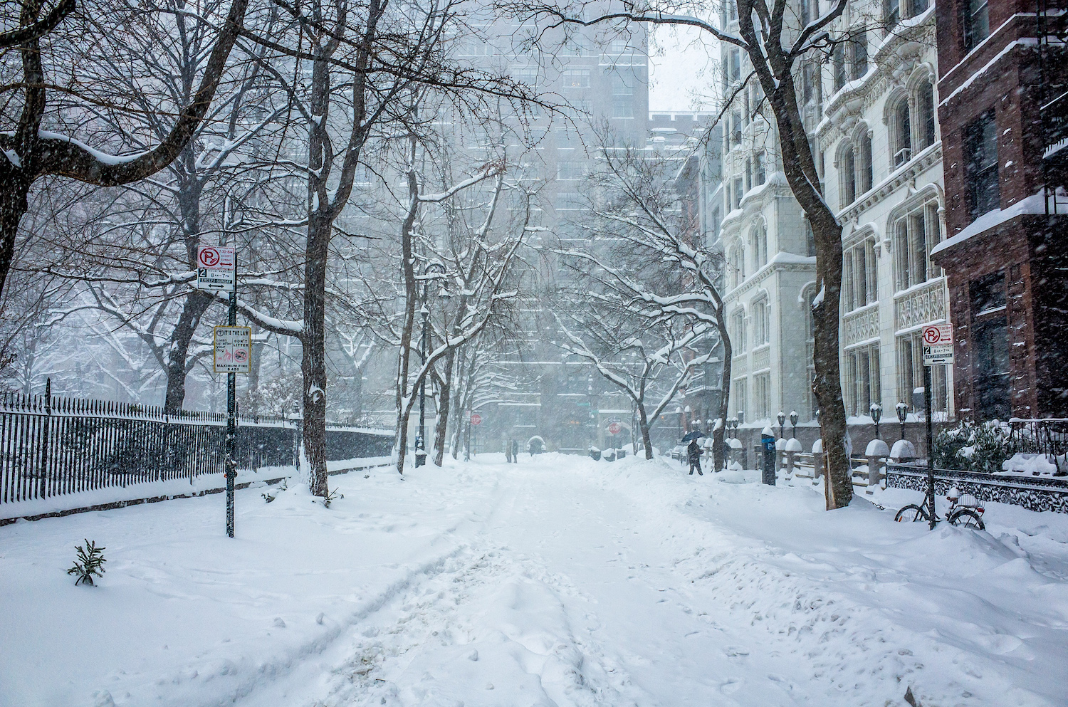 The Story Behind the Most Viral Photo from Blizzard2016 500px