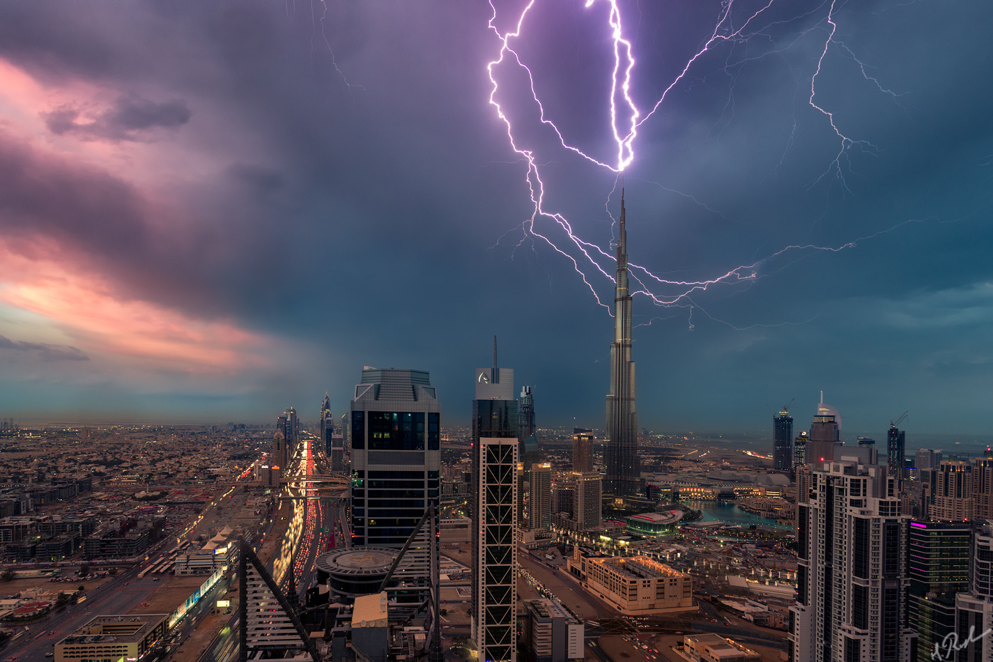 How I Shot this Crazy Photo of Lightning Striking the Burj Khalifa - 500px