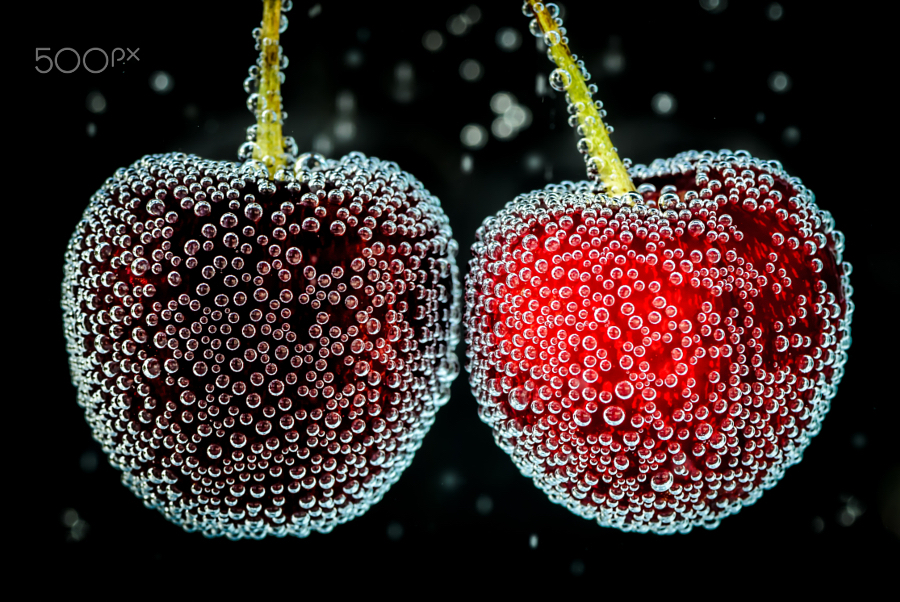 Cherries_with_bubbles