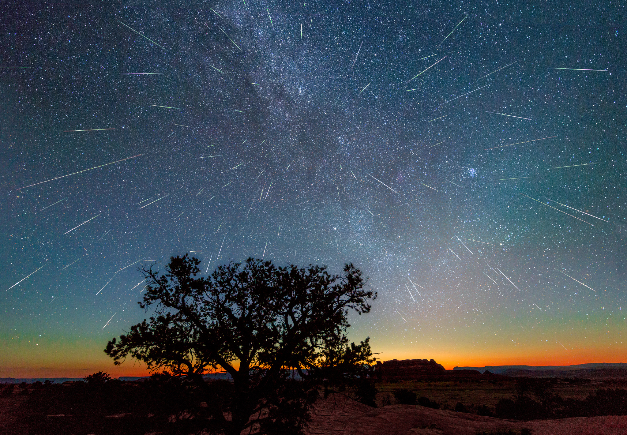 How to Watch the Year's Most Spectacular Meteor Shower