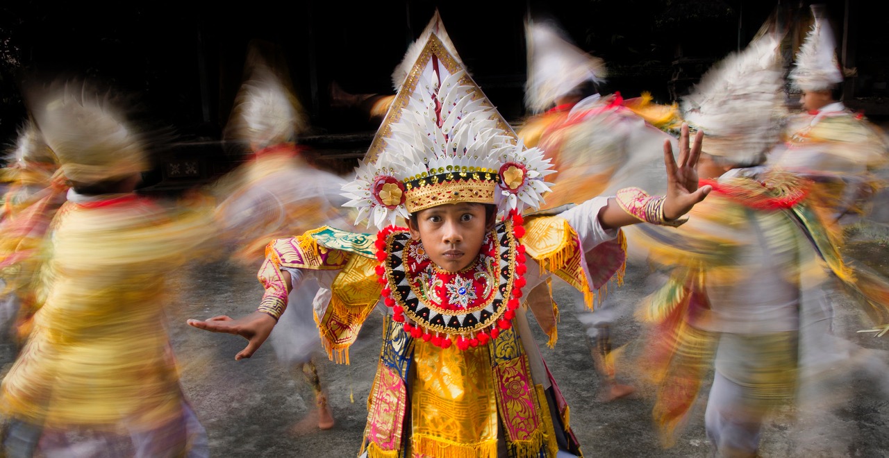 18 Travel Photos That Capture Tradition Around the World