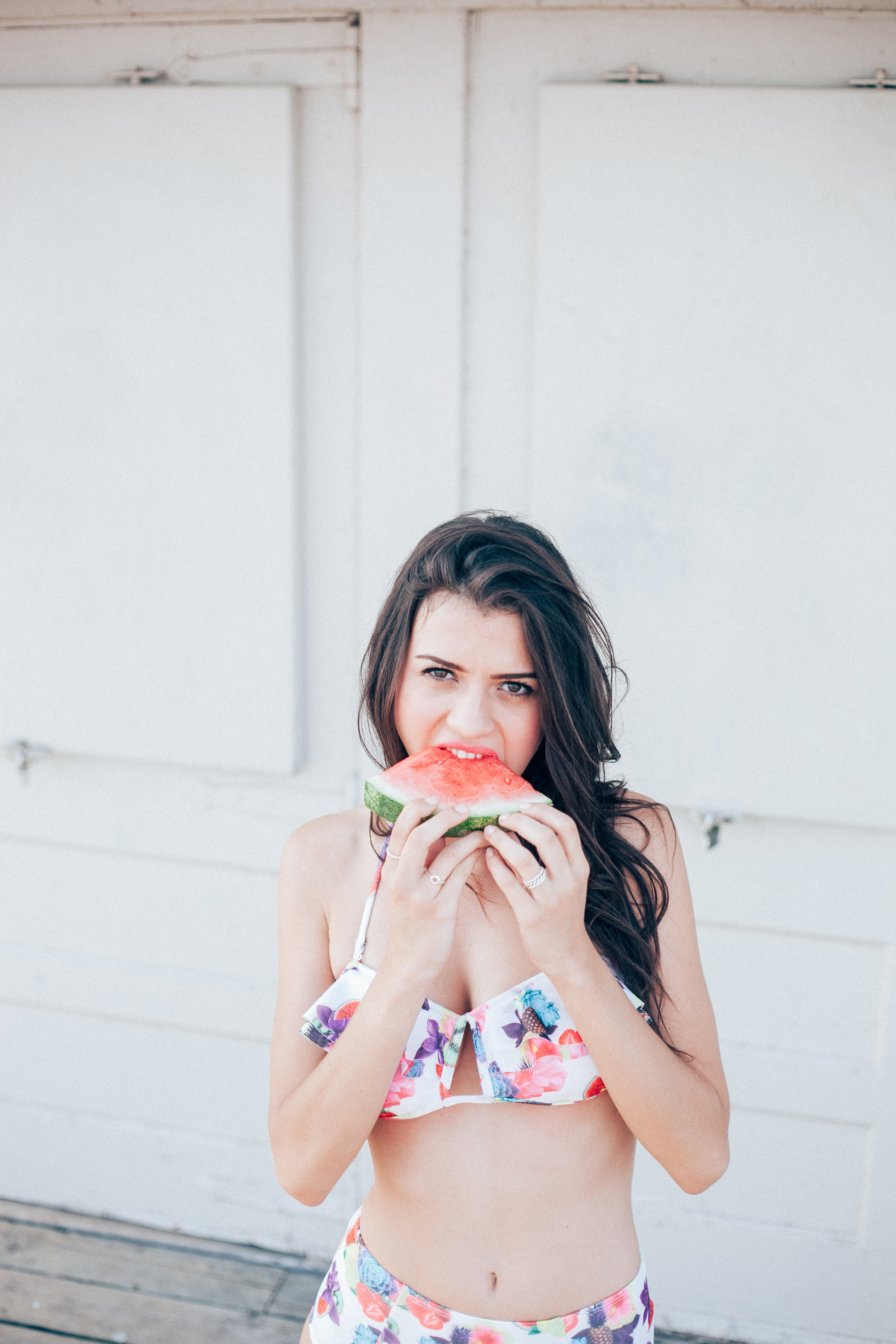 bikini - fruits - beach - model photography