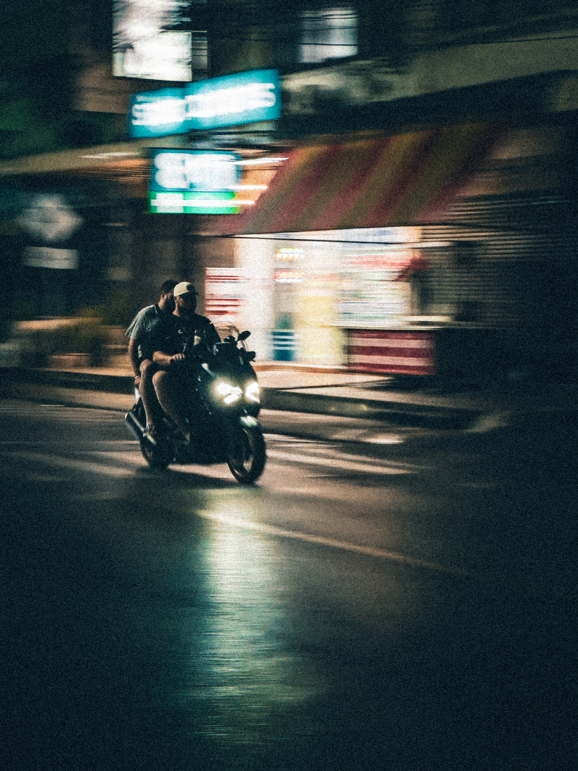 Motorbike in Thailand by Filip Chmielecki